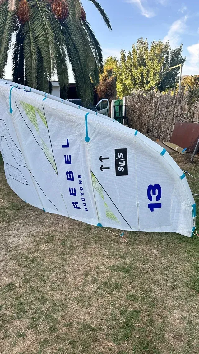 kitesurf Duotone Rebel SLS 13m 2025 · foto 3